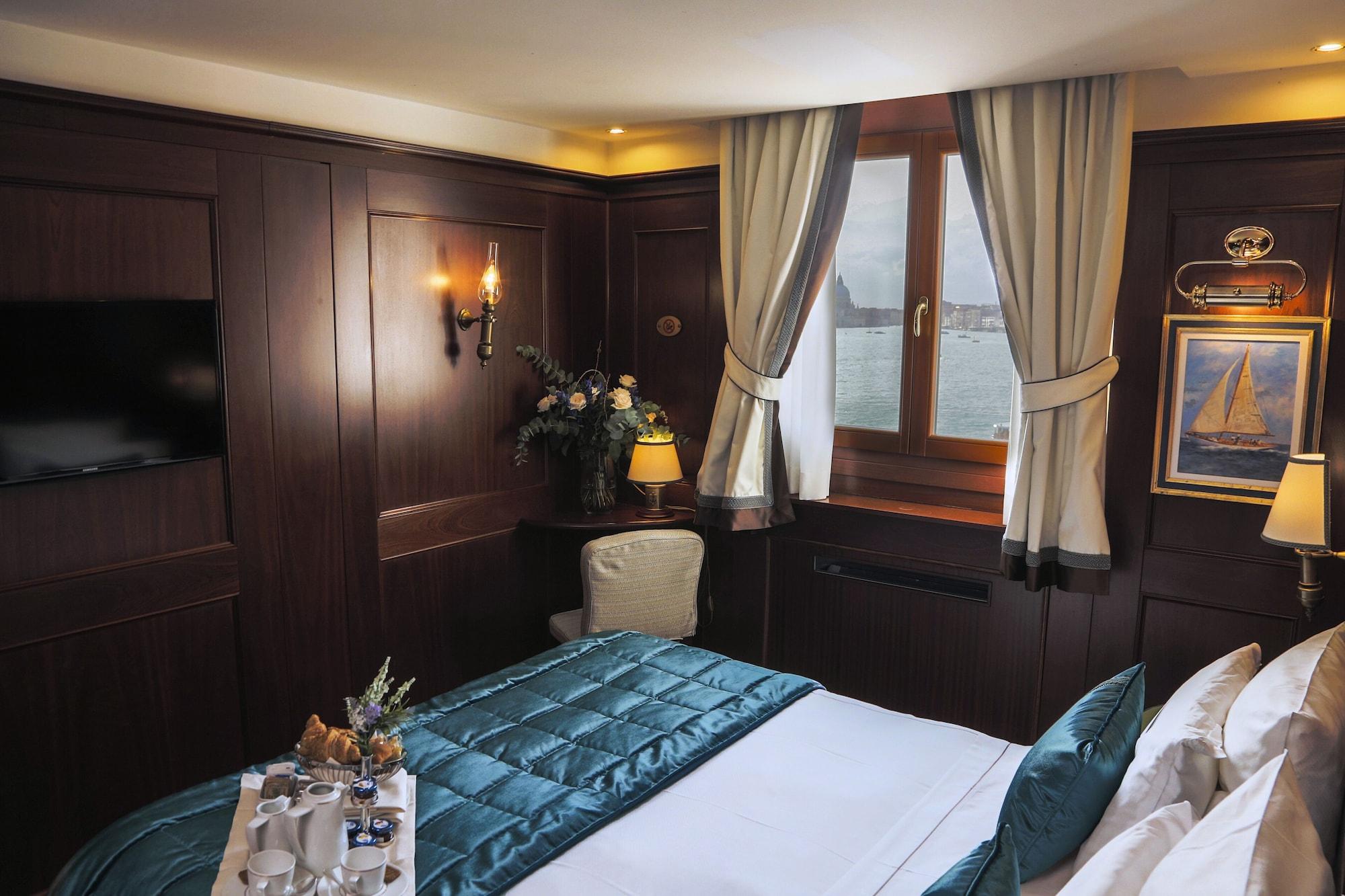 Hotel Bucintoro Venezia Esterno foto