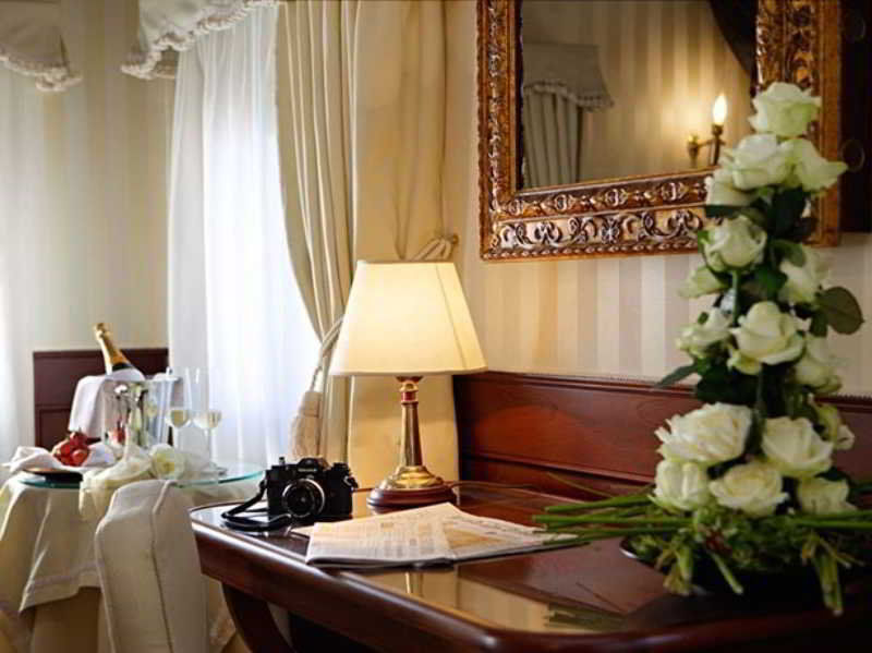 Hotel Bucintoro Venezia Esterno foto
